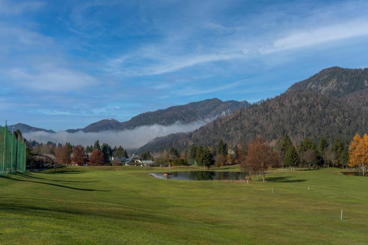Golf View Apt With Parking And Mountain View! Appartement Tarvisio Buitenkant foto